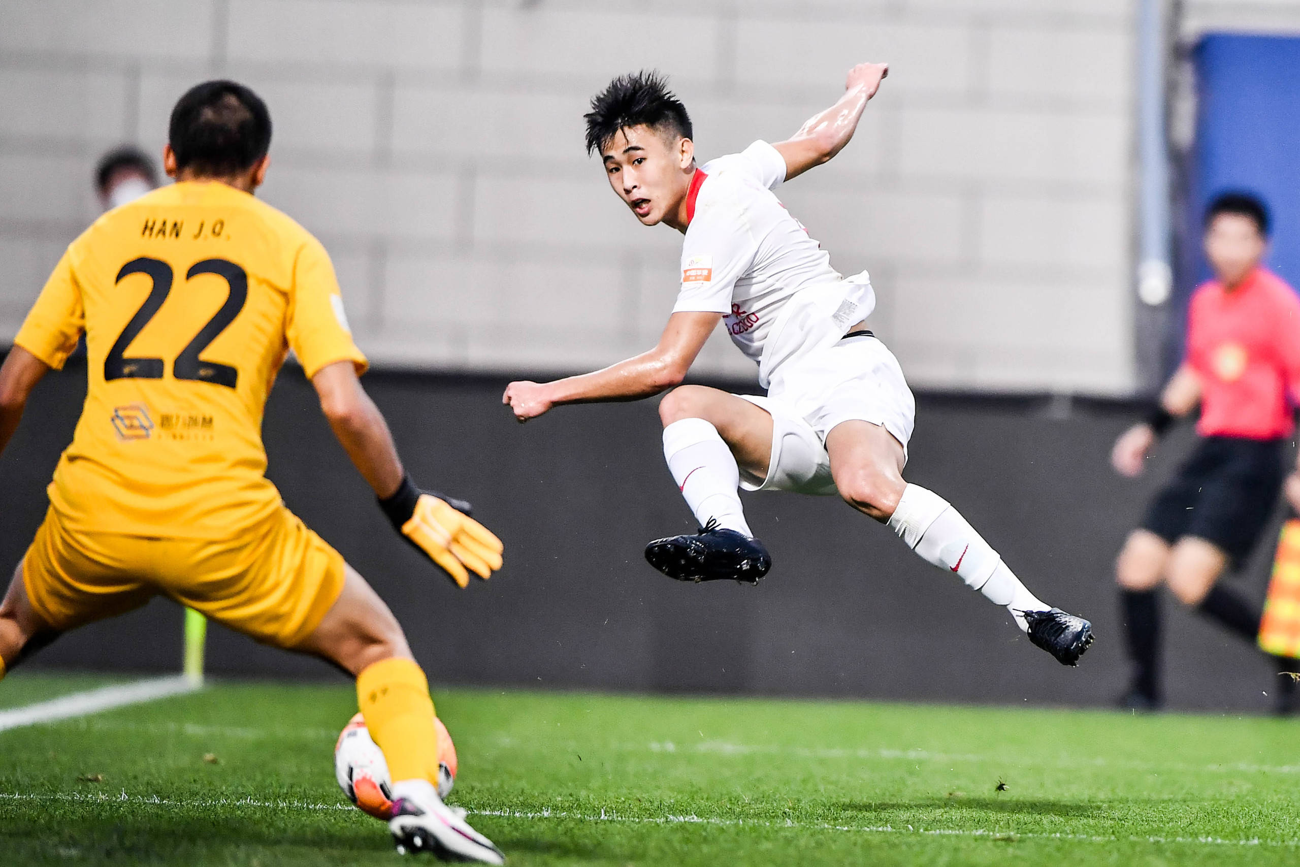 u8体育关于金州勇士迎中超关键赛，国际比赛日调整名单，目标明确，纪律约束更严格的信息