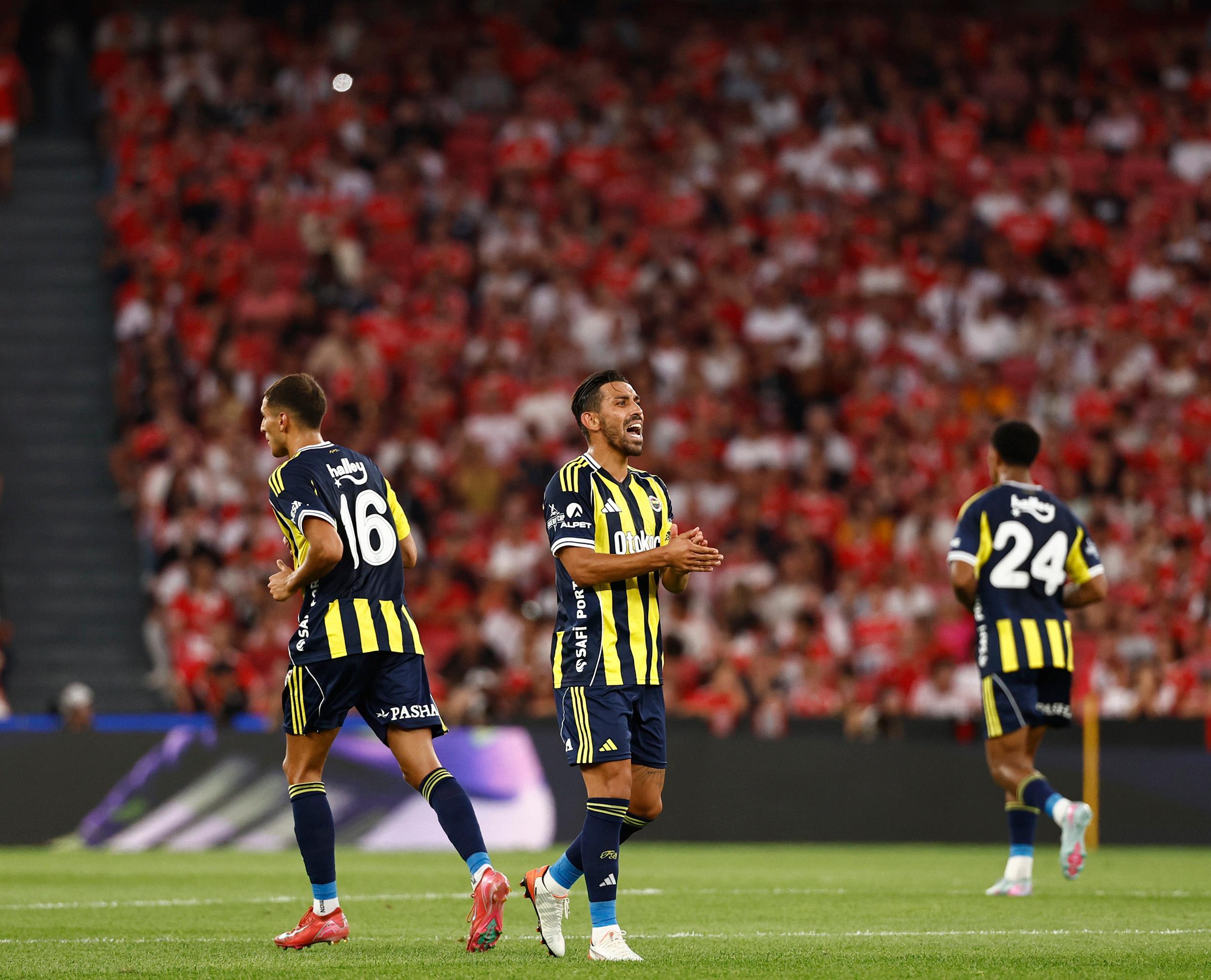 u8体育官网集结日欧冠焦点战，葡萄牙体育再遭质疑，管理层满意，临场指挥获称赞的简单介绍